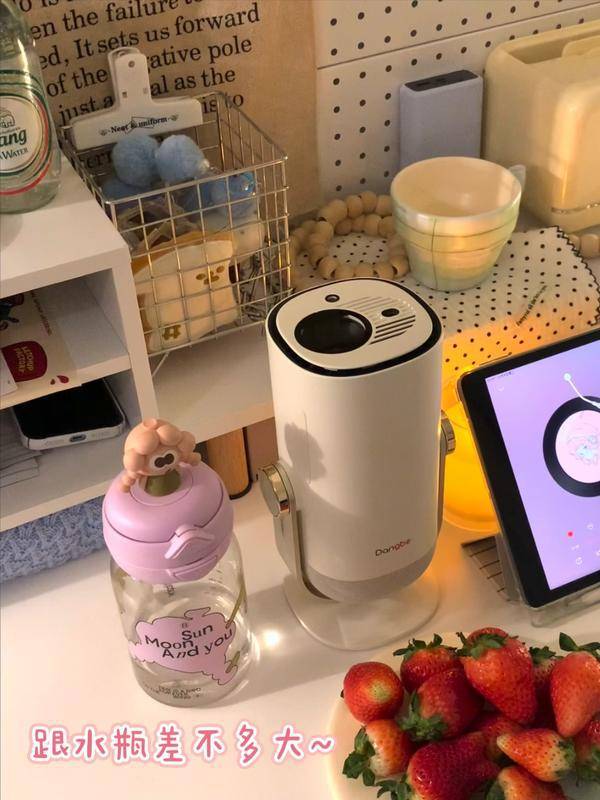 看指南：当贝Smart1超大屏体验来袭pg电子模拟器2025元宵晚会投影仪观(图3)